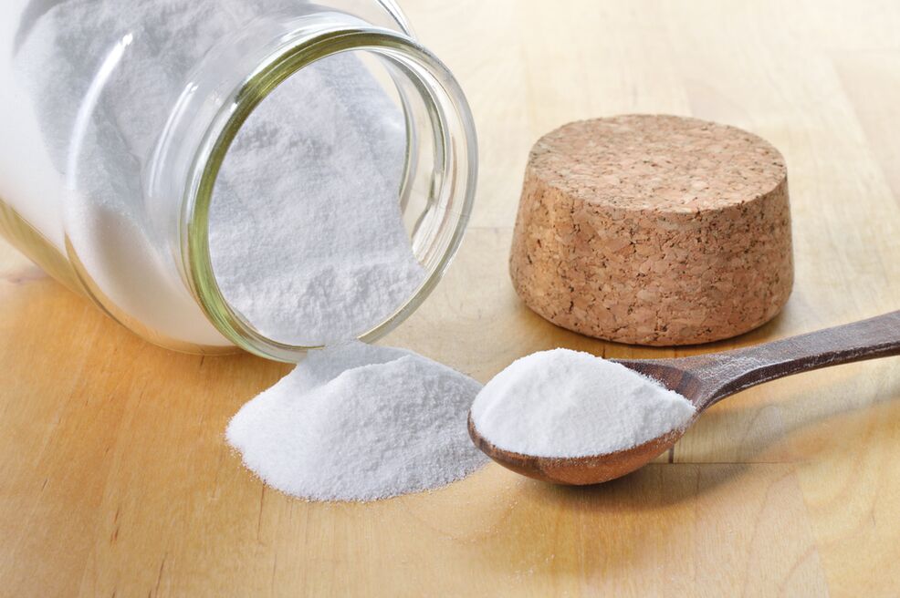 Baking soda helps fight onychomycosis